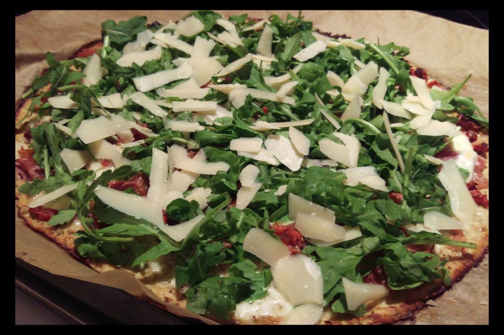 151004 low carb pizza m rucola