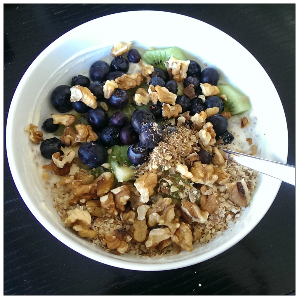 151011 joghurt m blaubeeren u kiwi