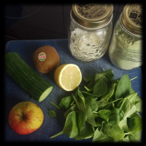 151123 grüner kiwi-smoothie 1