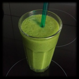 151123 grüner kiwi-smoothie 2
