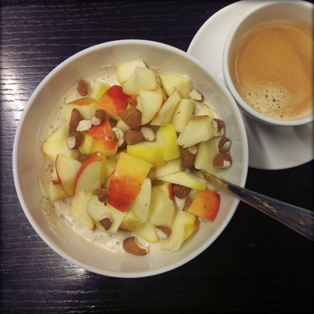 151229 zimtjoghurt m apfel u mandeln