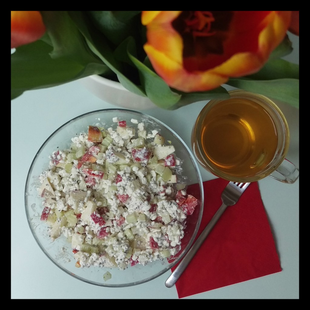 160521 hüttenkäse m staudensellerie