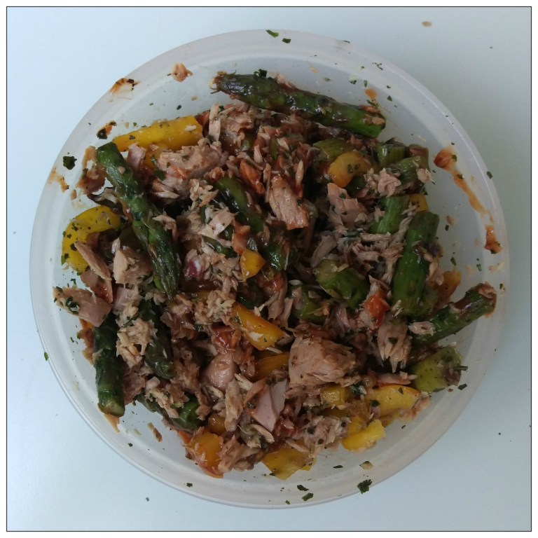 160612 grüner spargelsalat m tunfisch