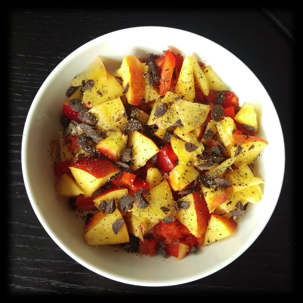 160730 hüttenkäse nektarine paprika schoko