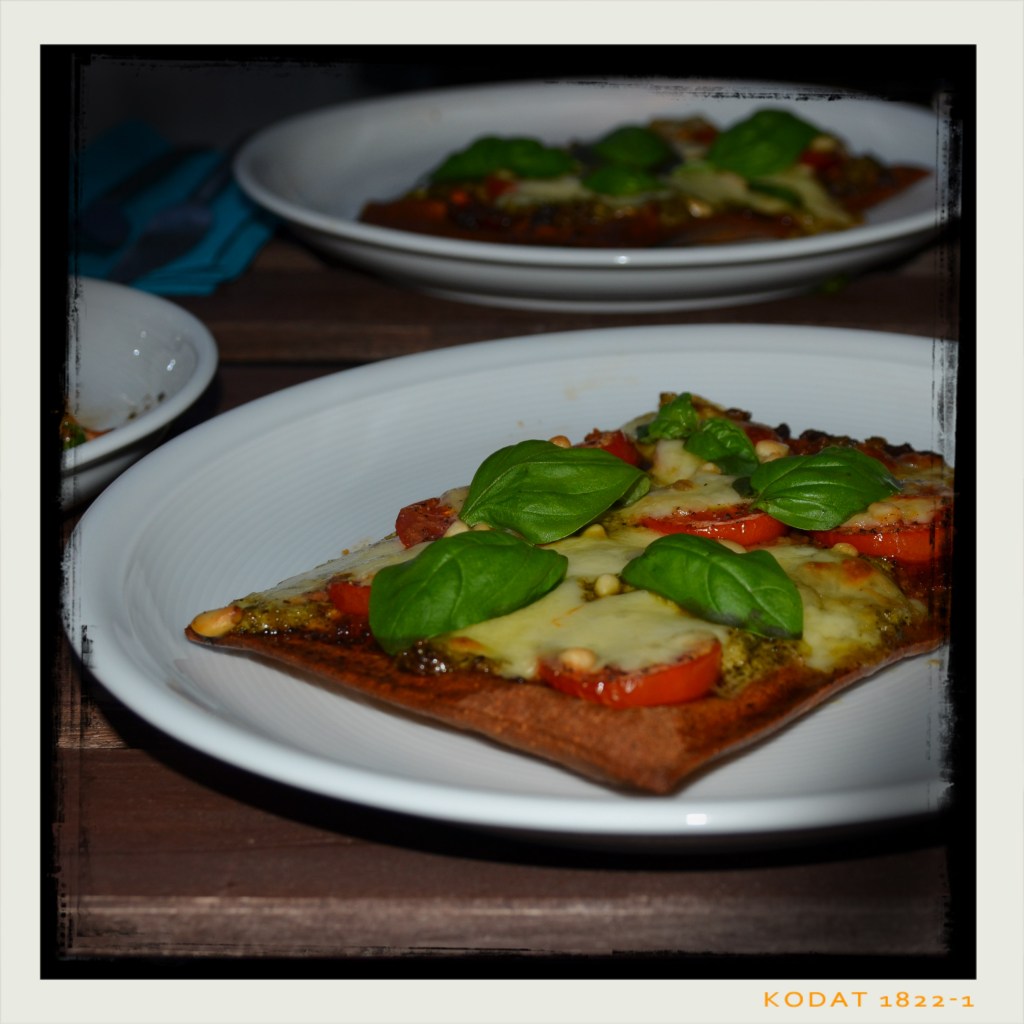 160811 lizza m tomaten u pesto
