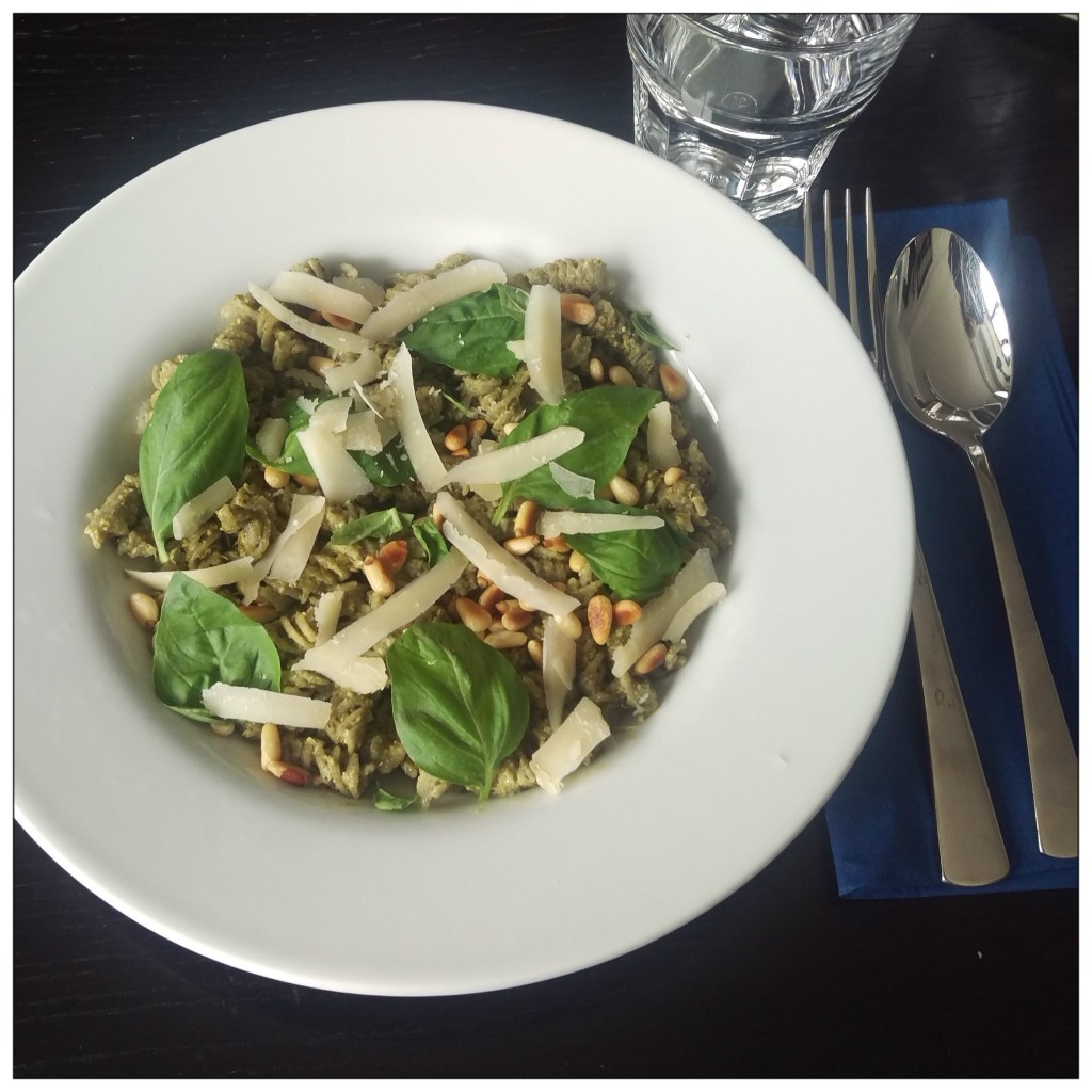 160814 pasta pesto
